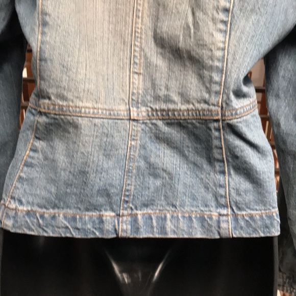 Cato cropped jean jacket w/snap buttons and cool details through jacket Size XL. - Picture 9 of 12